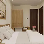 Kiwwihsy Hostel